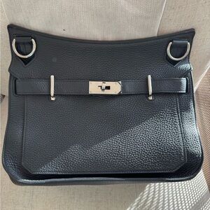 Sold on crosspost. Hermes Jypsiere 31. Black.